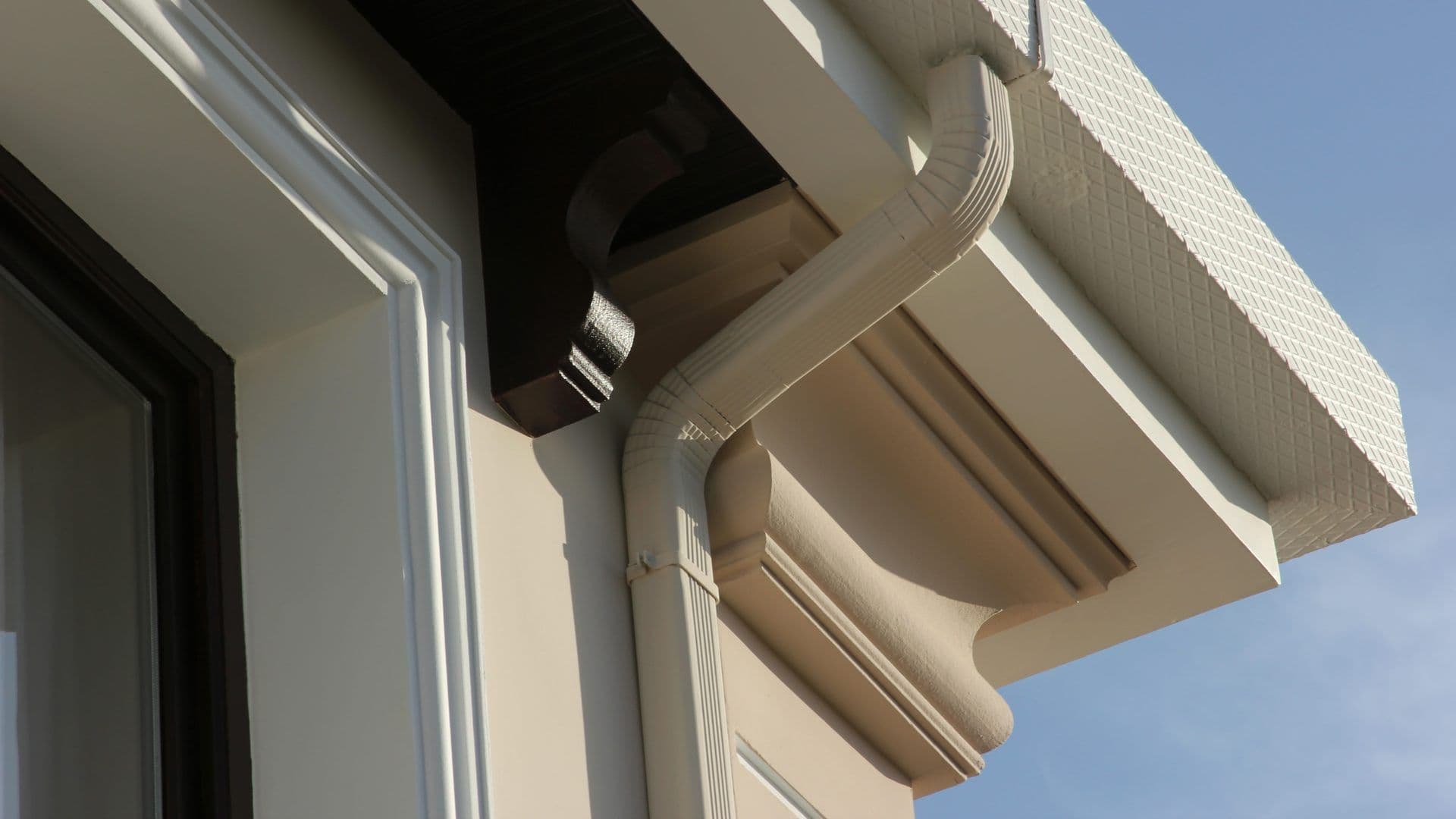 amazing-gutters-albany-in-clemens-home-solutions-scaled