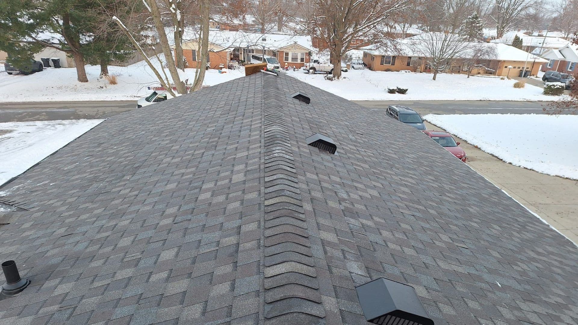 excellent-roofing-pros-fishers-in-clemens-home-solutions-scaled.jpg