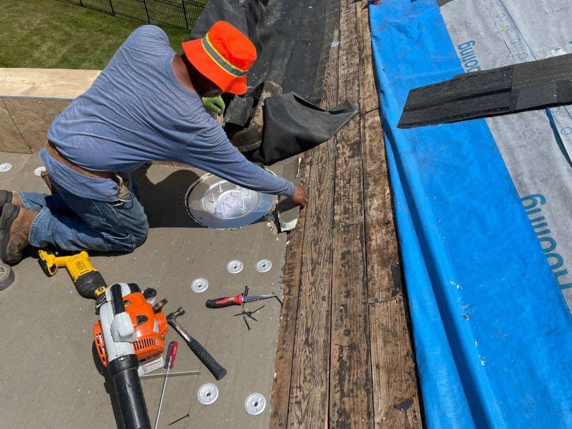historical-muncie-area-roof-coming-apart-at-the-seams-repaired-by-clemens-home-solutions.